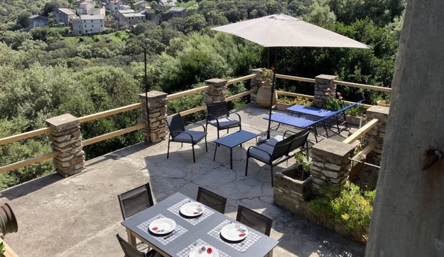 Quiet village house 10 minutes from the sea