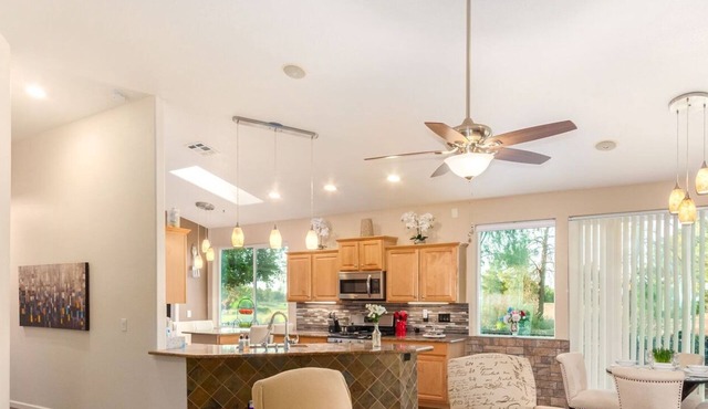 Raven Golf Oasis - Private Cul-de-Sac Gem + Hot Tub