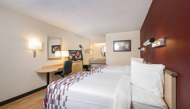 Red Roof Inn Louisville Expo Airport