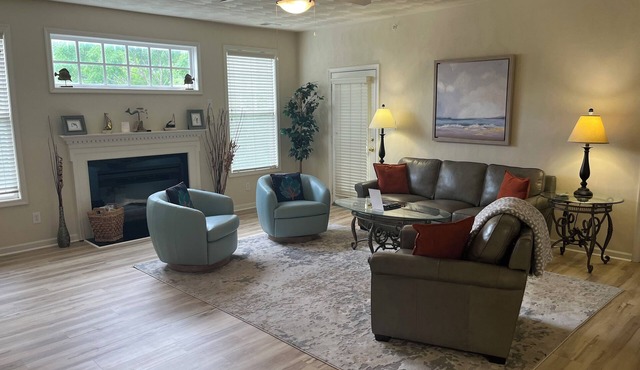 Relaxing Condo in Golf Community With Access to Club Amenities!