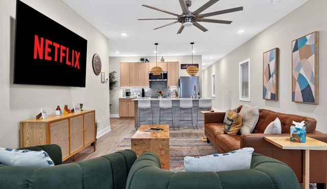 Relaxing unit in Germantown near bourbon spots!