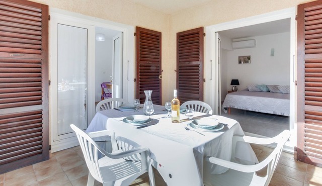 RESIDENCE ANNA TOPAZE