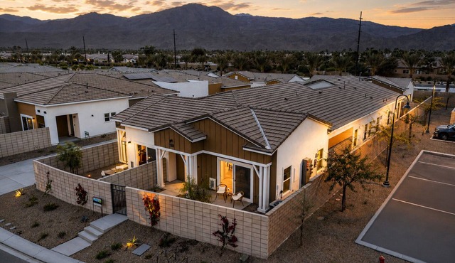 Resort Pool + Cabanas | Firepit + Spa + Fitness Center | Near Old Town La Quinta