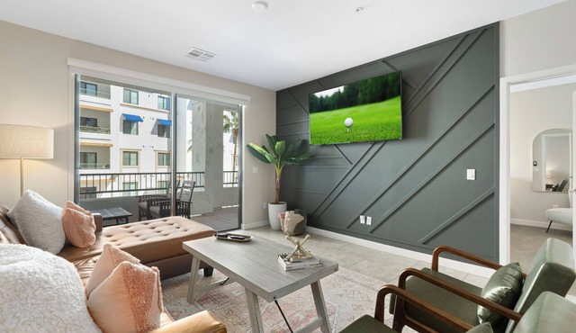 Resort-Style Chandler Condo : Walk to Dining & Coffee, Resort Pool, Spa, & Gym!