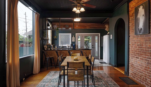 Retreat on Bardstown Road | Yard Great Location