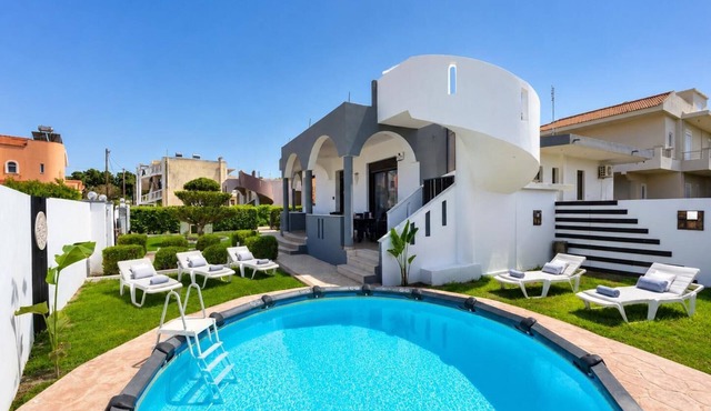 Rhodian Villa - Three Bedroom Villa, Sleeps 6