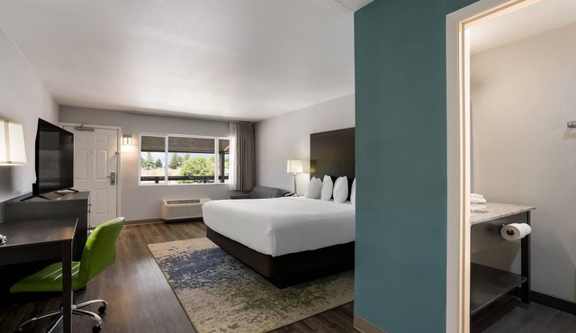Richland Riverfront Hotel and Conference Center, Ascend Hotel Collection