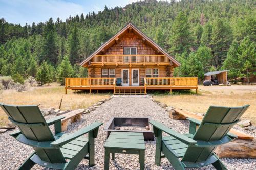 Riverfront Montana Log Cabin w/Mountain Views!