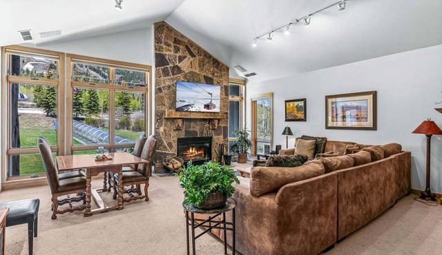 RMR: Cody House D Condo in Teton Village