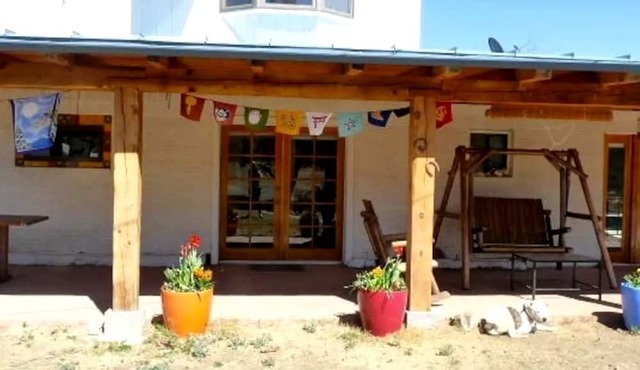 Romantic Vacation Rental with Hot Tub near New Mexico's Pinos Altos Mountains