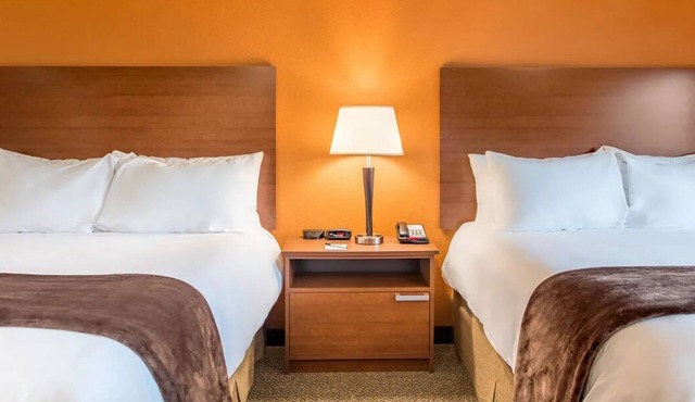 Room with Full Kitchen and Pet Amenities – Explore Kalispell