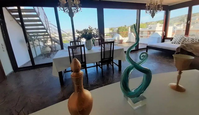 Royal stylish view apart/10' from Athens airport