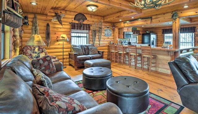 Rustic Cabin in Roaring River State Park! in Eagle Rock