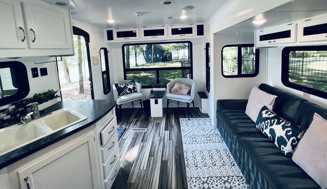 RV Cinderella Suite, on over 2000 ft. of shoreline