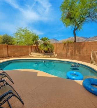 Sabino Canyon Pool Home Summer Special