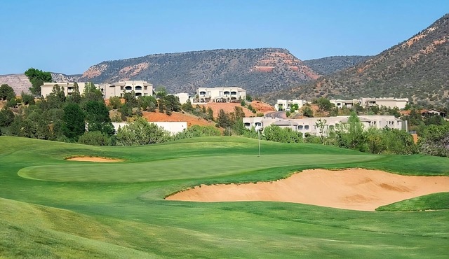 Scenic Escape Ideal for Romantic Couple w/Private Terrace in Heart of Red Rocks
