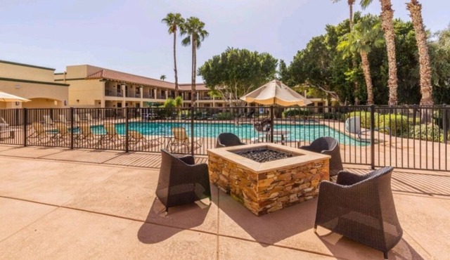 Scottsdale - Condo in Talking Stick Entertainment District