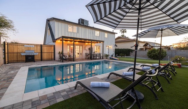 Scottsdale Valley Vista 4 Bedroom Home by RedAwning