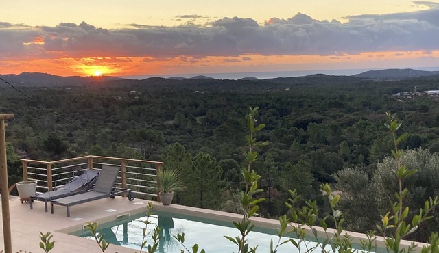Sea view villa with pool