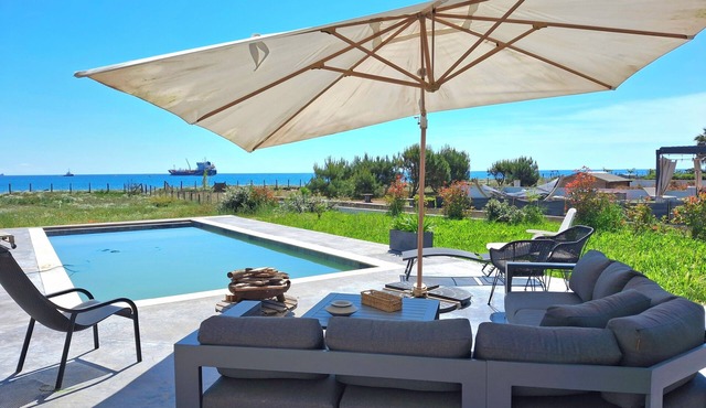 Seaside VILLA with swimming pool