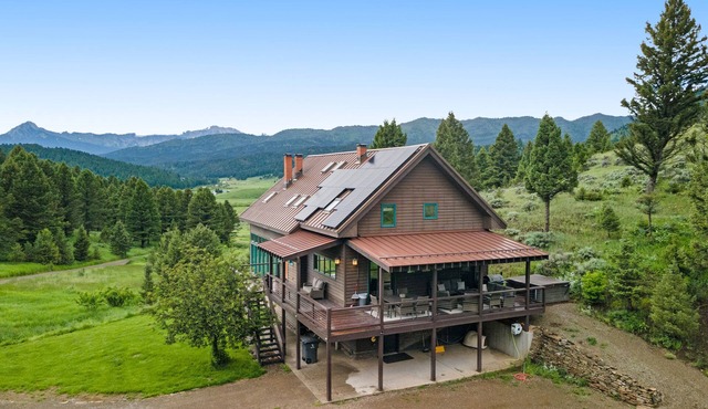 Secluded mountain-view home with private hot tub, grill, fireplace, & fire table