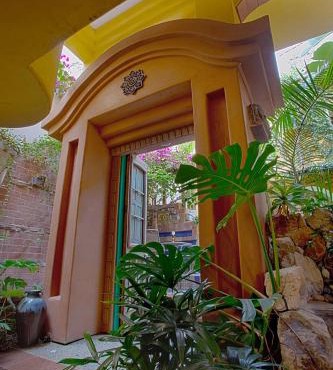 Secret Garden Inn