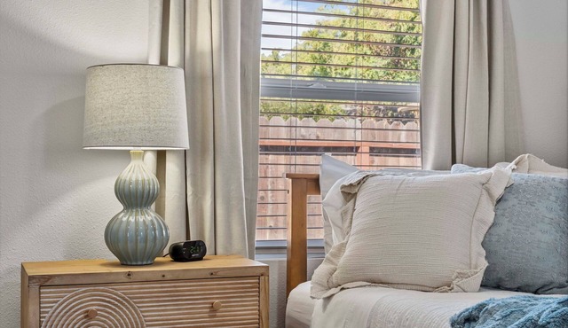 Serene and Stylish Getaway - Modesto, CA