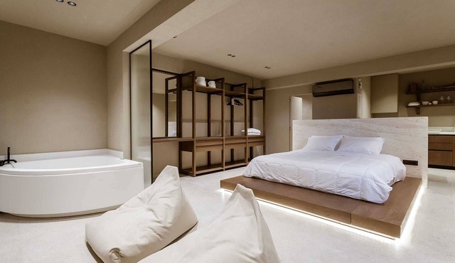 Sevasti Seaview Suite