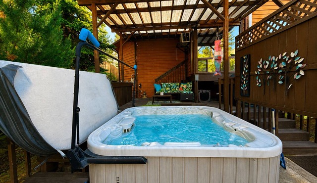 Shangri - La Hot Tub & Pool Fun