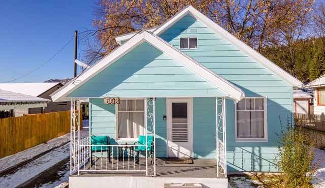 Silver Miner's Bungalow - Ski, Golf, Bike, Fish+