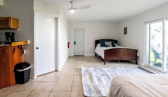 Simply Kelleys Resort -Lakeview Lower- Charming and renovated 2-bed apartment!