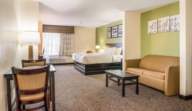 Sleep Inn & Suites Jacksonville near Camp Lejeune