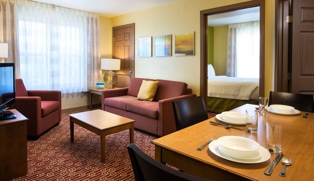 Sonesta Simply Suites Phoenix Scottsdale