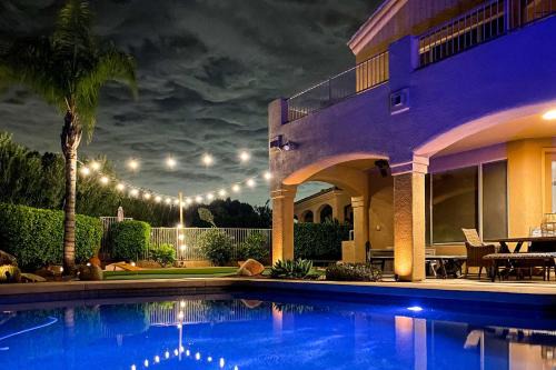 Spa, Putting Green! Family Haven in Fountain Hills