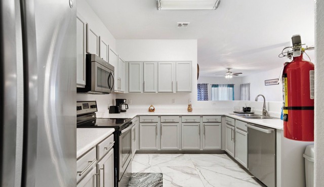 Spacious 5-bedroom family house in Phoenix