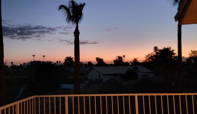 Spacious 5-bedroom house in Charming Mesa with Sparkling Heated Pool