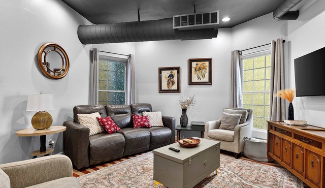 Spacious family-friendly stay with arcade fun!