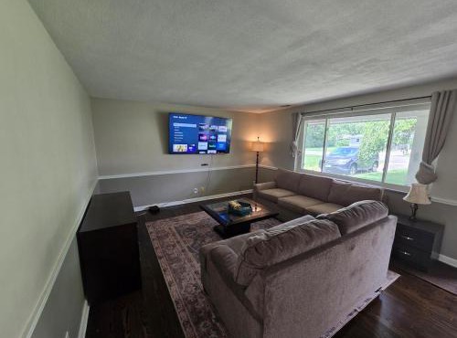 Spacious Family-Friendly Estate