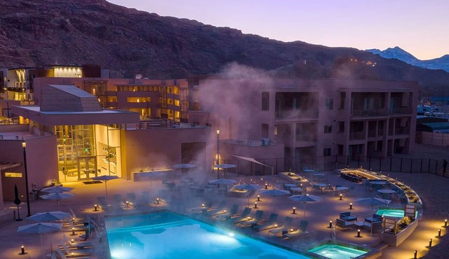 Spacious newly built 2-bedroom condo with AC in charming Moab