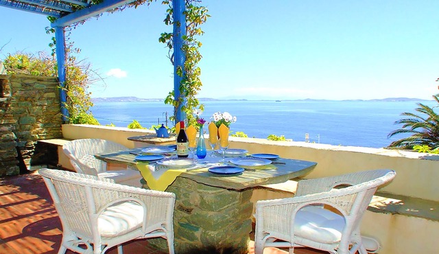 Spacious Seaside House with Superb Aegean View near the Beach