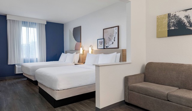 Spark by Hilton Indianapolis Northeast Fishers
