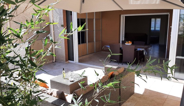 St Florent T3 Climatise Avec Piscine Proche MER