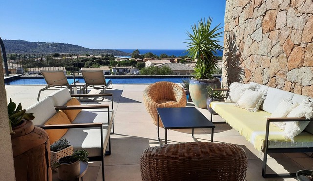 STANDING VILLA for 10 persons