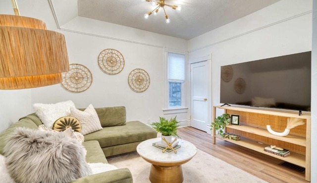 Stay Portland - Historic Queen Anne Vernacular - 95 WalkScore