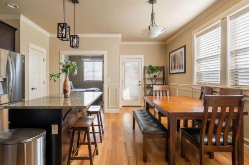 Stay Portland - The Garfield Getaway House- Luxury New Build