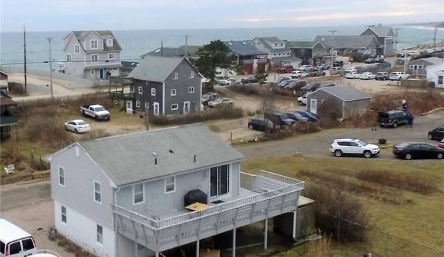 Stone's Throw From the Ocean 2BR 1 Bath