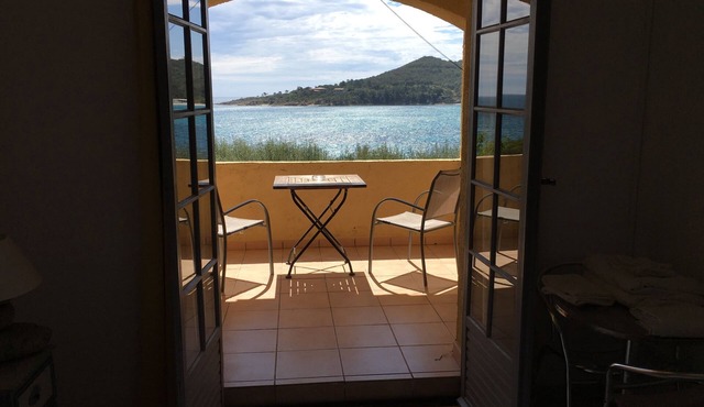 Studio 2-Apartment-Ensuite with Shower-Sea view