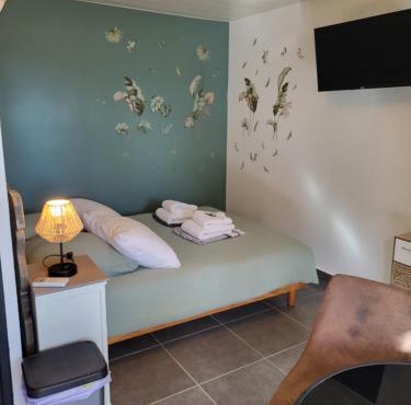 STUDIO A 30O M de la plage de Santa Giulia