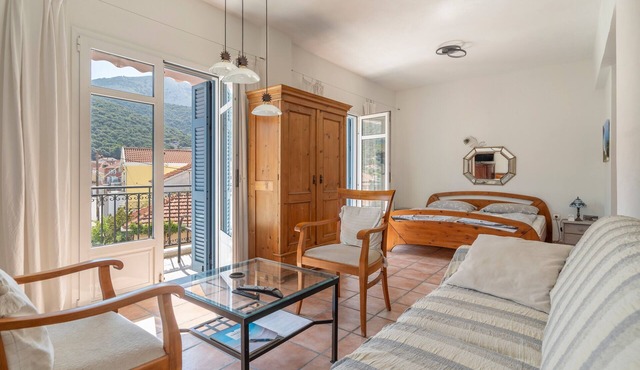 Studio Apartment 'Pilali 1 Greece' with Balcony, Wi-Fi and Air Conditioning