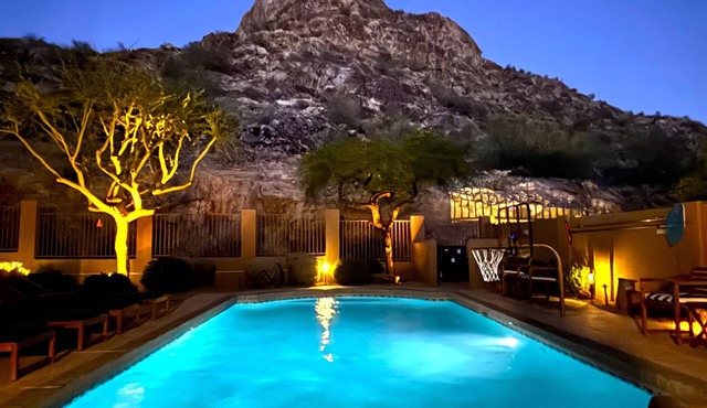 Stunning Mountain View! 5br, Heated Saltwater Pool, King Beds, Games